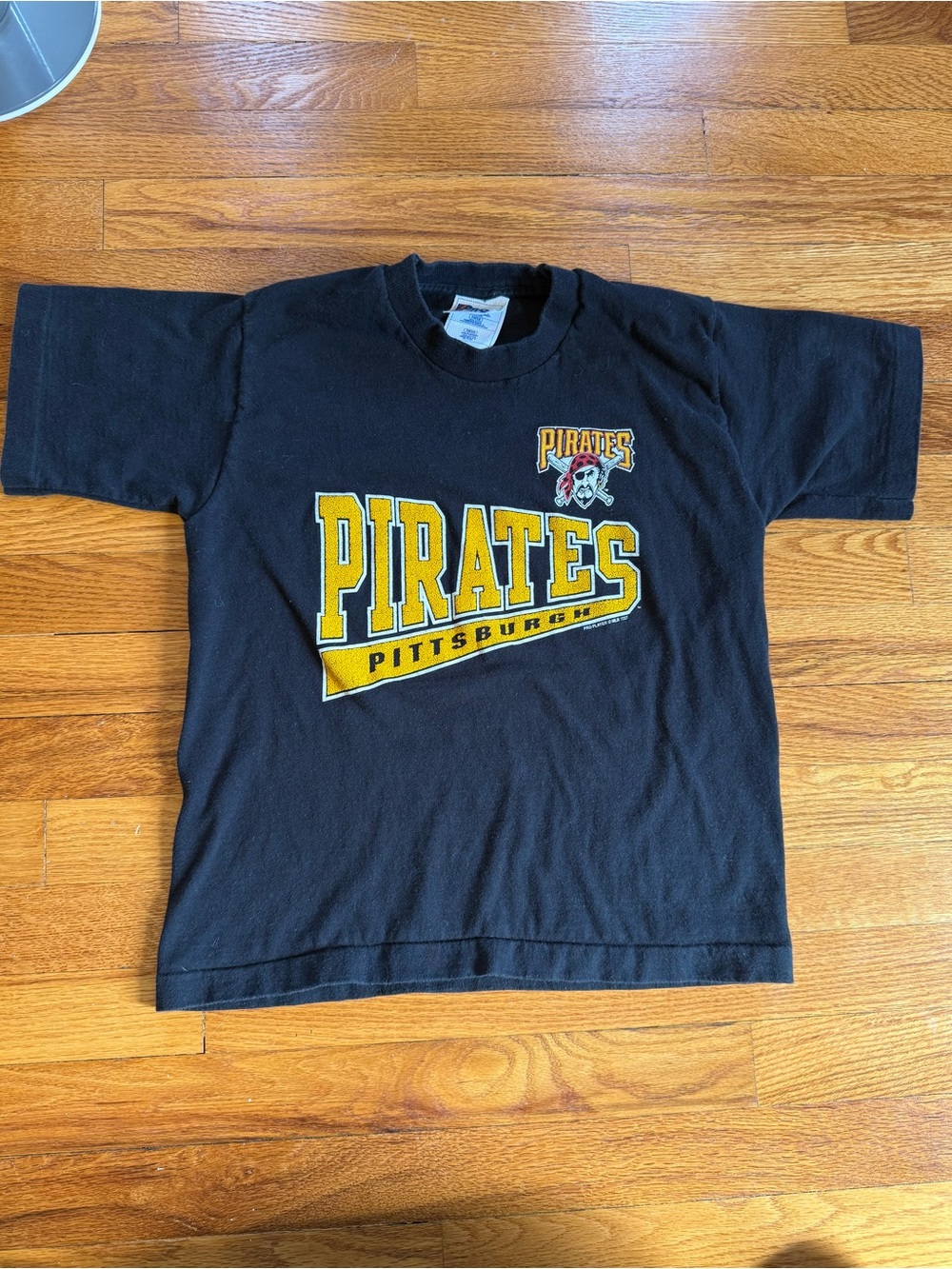 Vintage 90s Pittsburgh Pirates T-shirt, Youth Medium, 1997 Pro Player Baseball